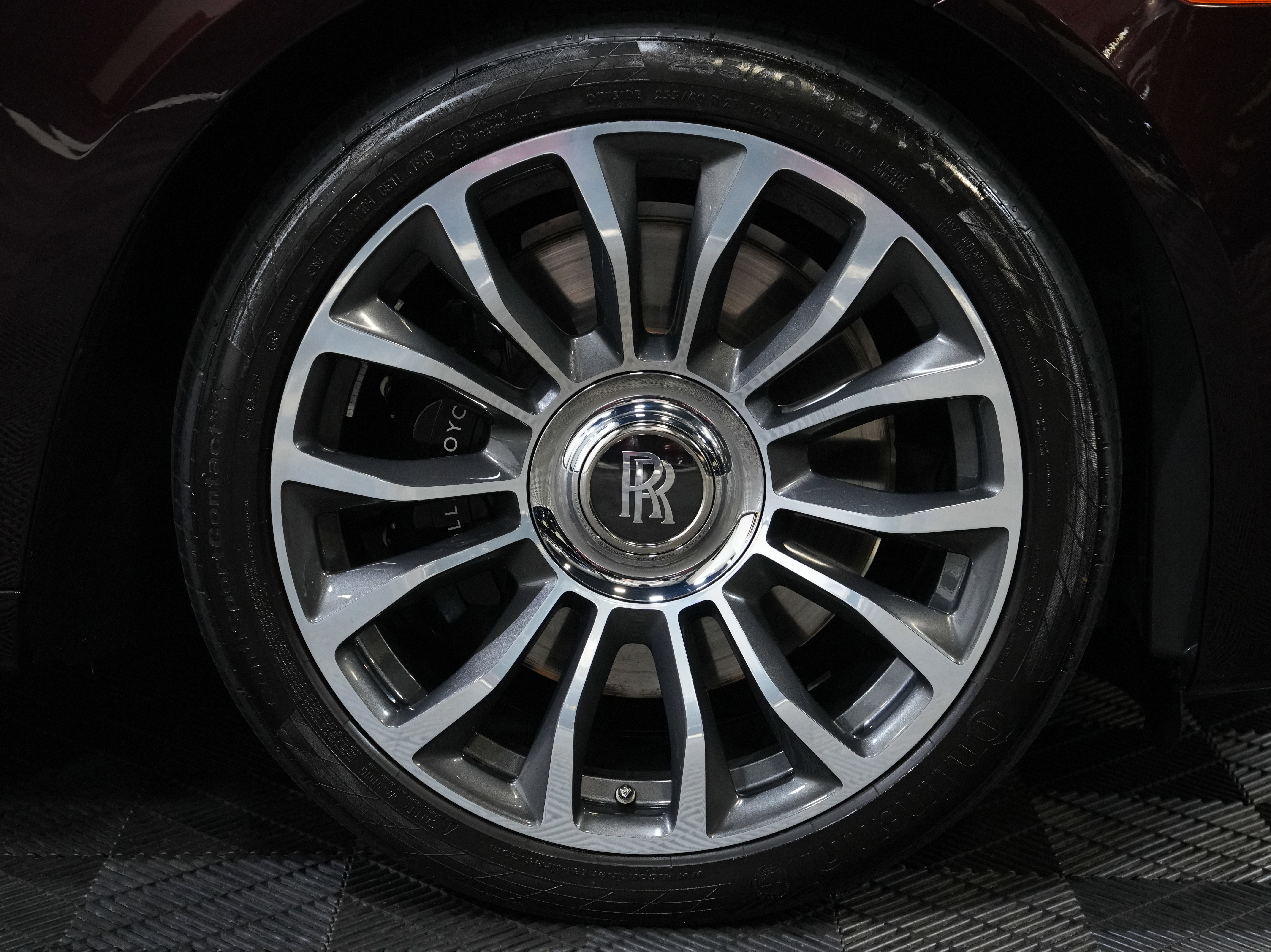 Used 2020 Rolls-Royce Ghost image 91