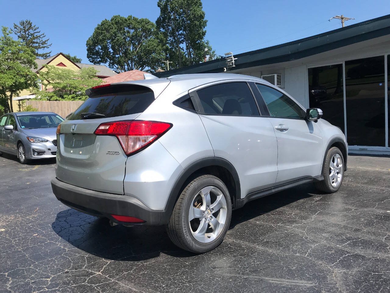 Used 2016 Honda HR-V EX-L image 7
