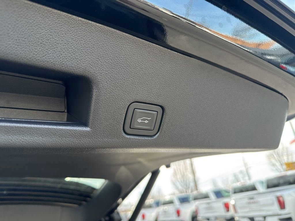 New 2025 GMC Acadia Elevation AWD/4WD image 35