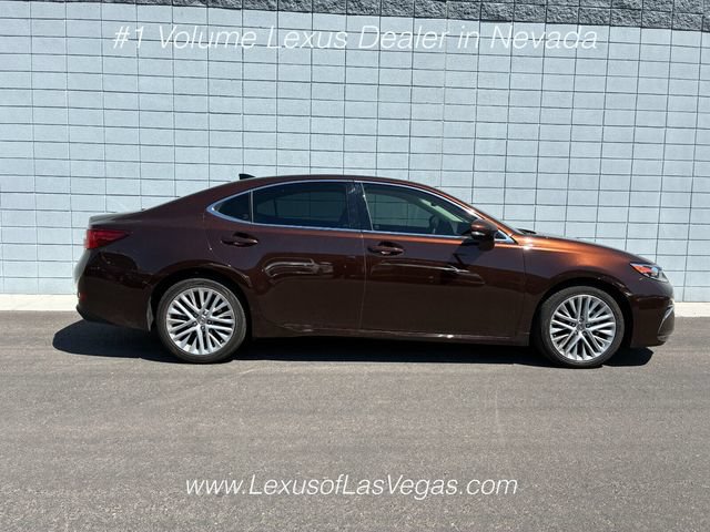 Used 2018 Lexus ES 350 w/ Luxury Package w/Wood Trim FWD image 2