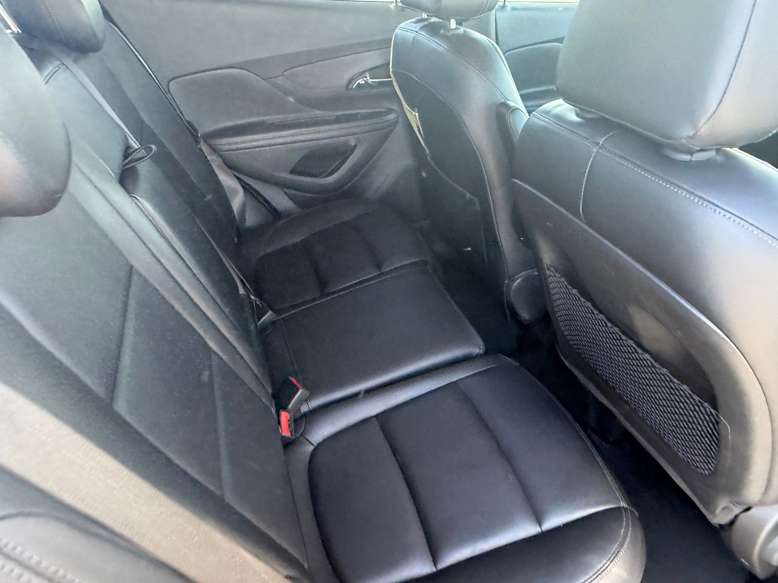 Used 2019 Buick Encore Essence image 13