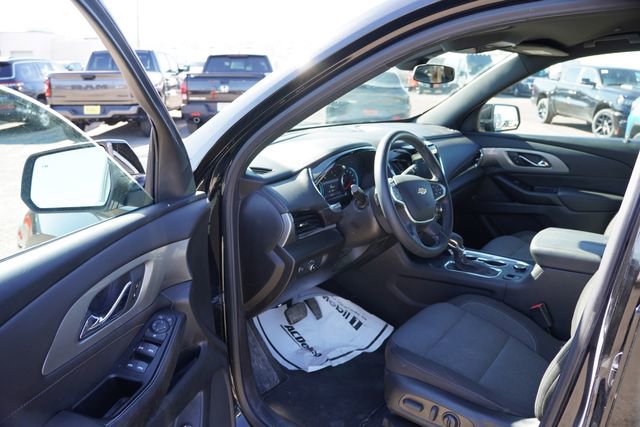 Used 2023 Chevrolet Traverse LT image 14