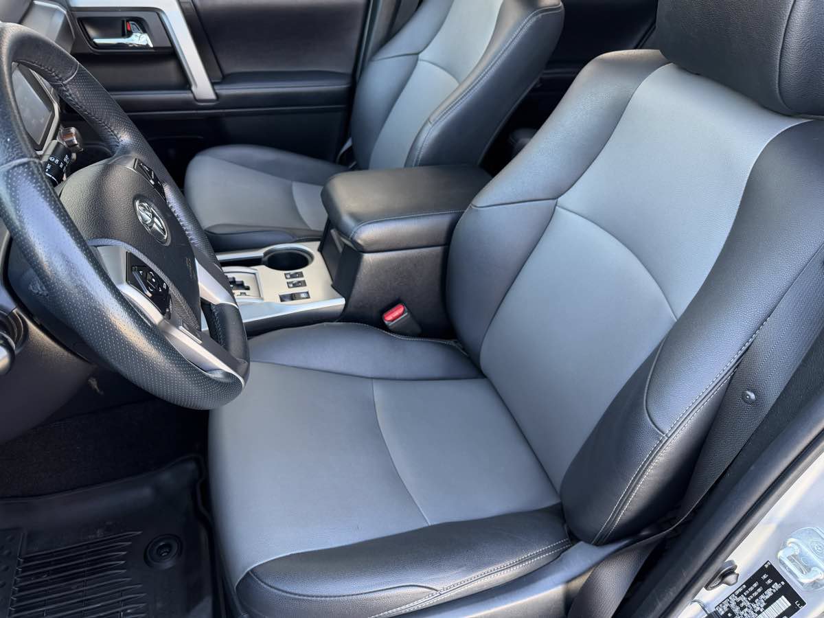Used 2019 Toyota 4Runner SR5 Premium w/ Convenience Package AWD/4WD image 17