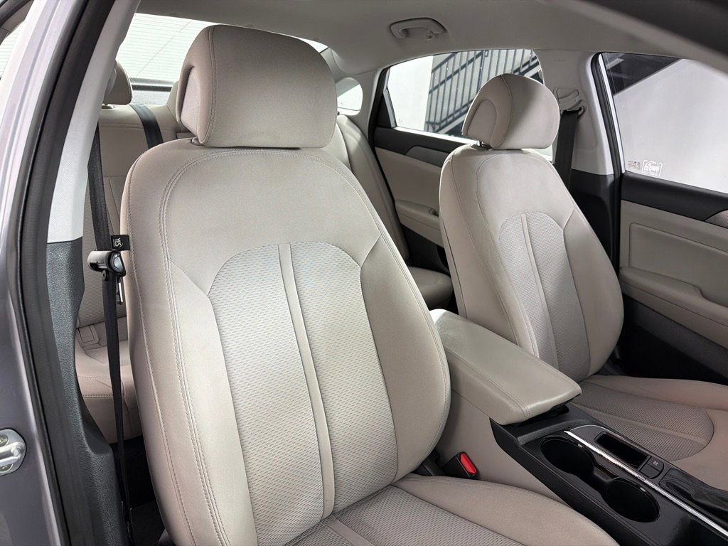 Used 2015 Hyundai Sonata SE FWD image 20