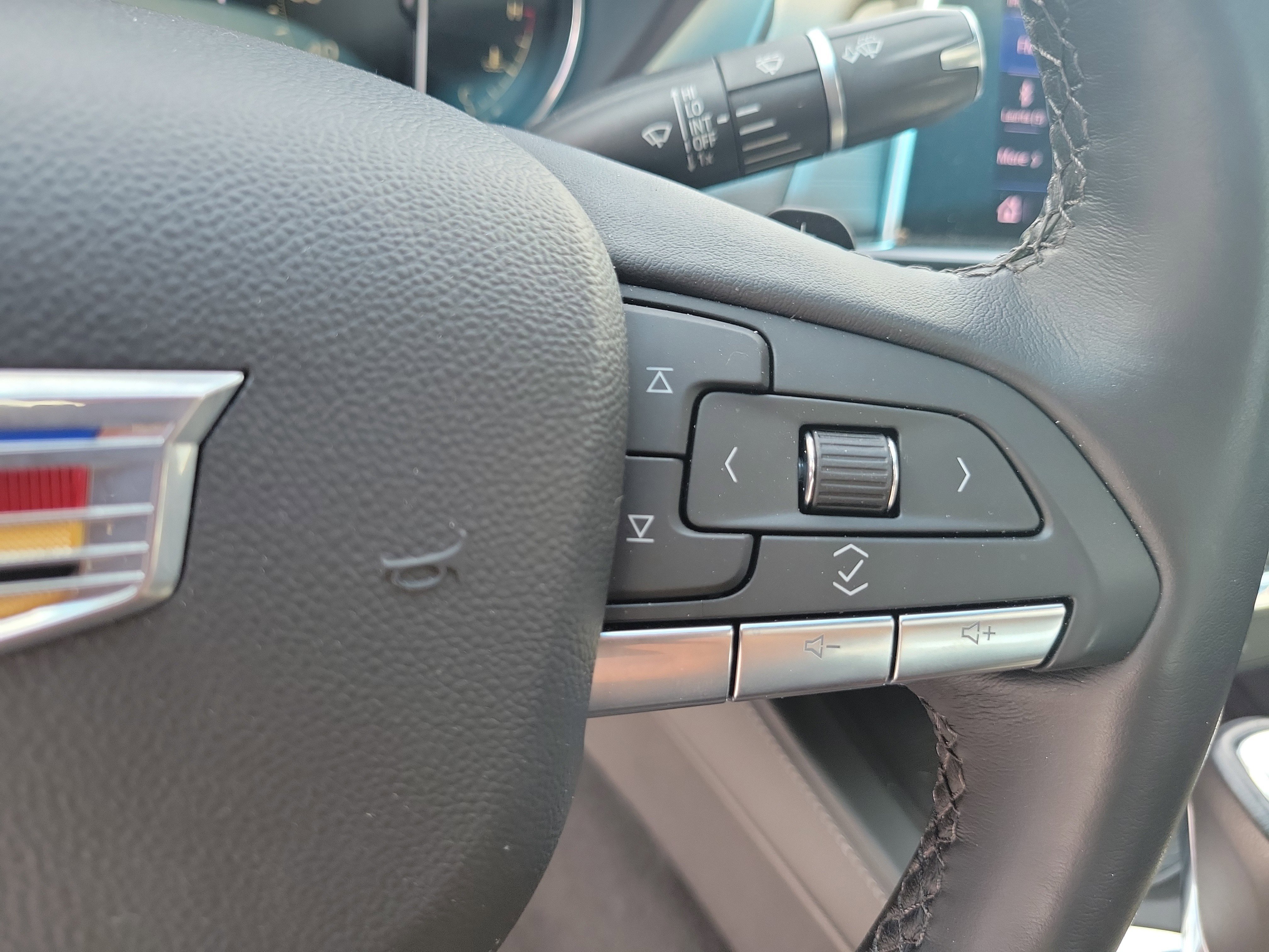 Used 2023 Cadillac CT4 Luxury w/ Sun And Sound Package RWD image 29