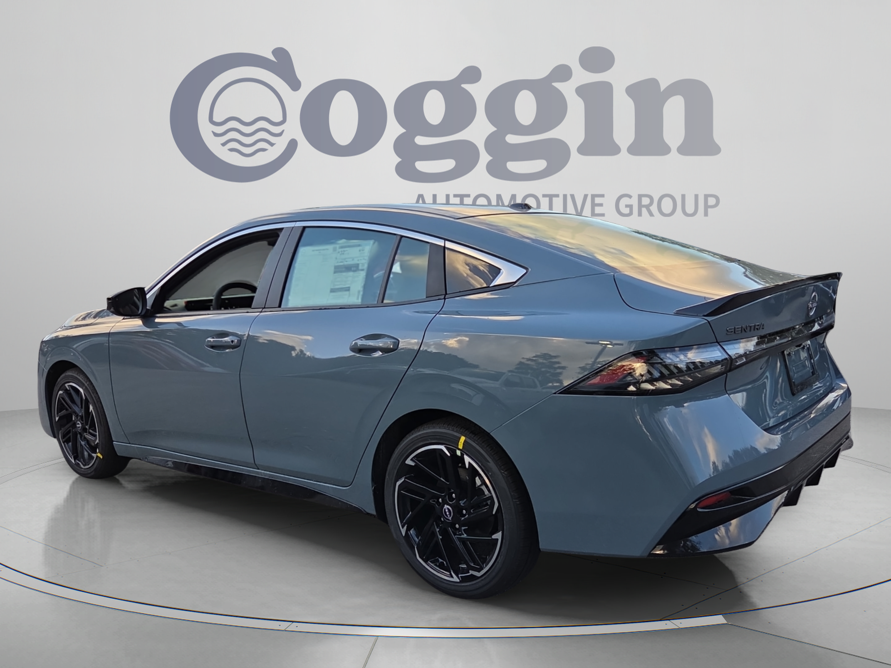 New 2027 Nissan Sentra SR w/ Floor Mat Package FWD image 3
