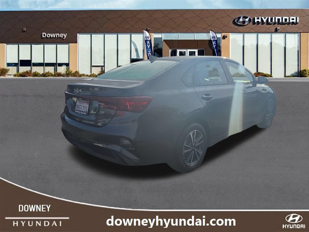 Used 2024 Kia Forte LXS FWD image 5