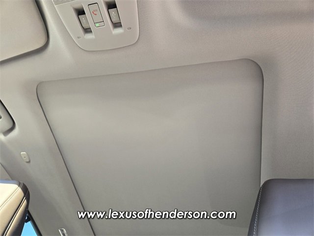 Used 2025 Nissan Murano Platinum w/ Cargo Package image 11