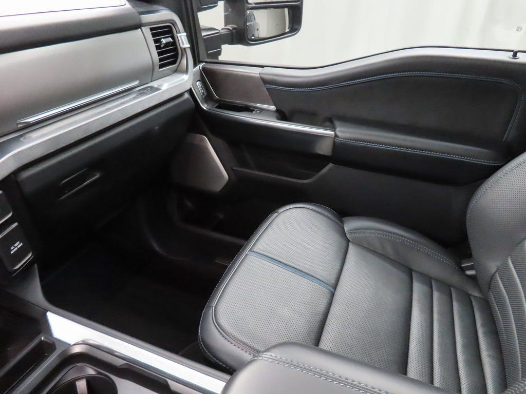 Used 2025 Ford F250 Platinum AWD/4WD image 35