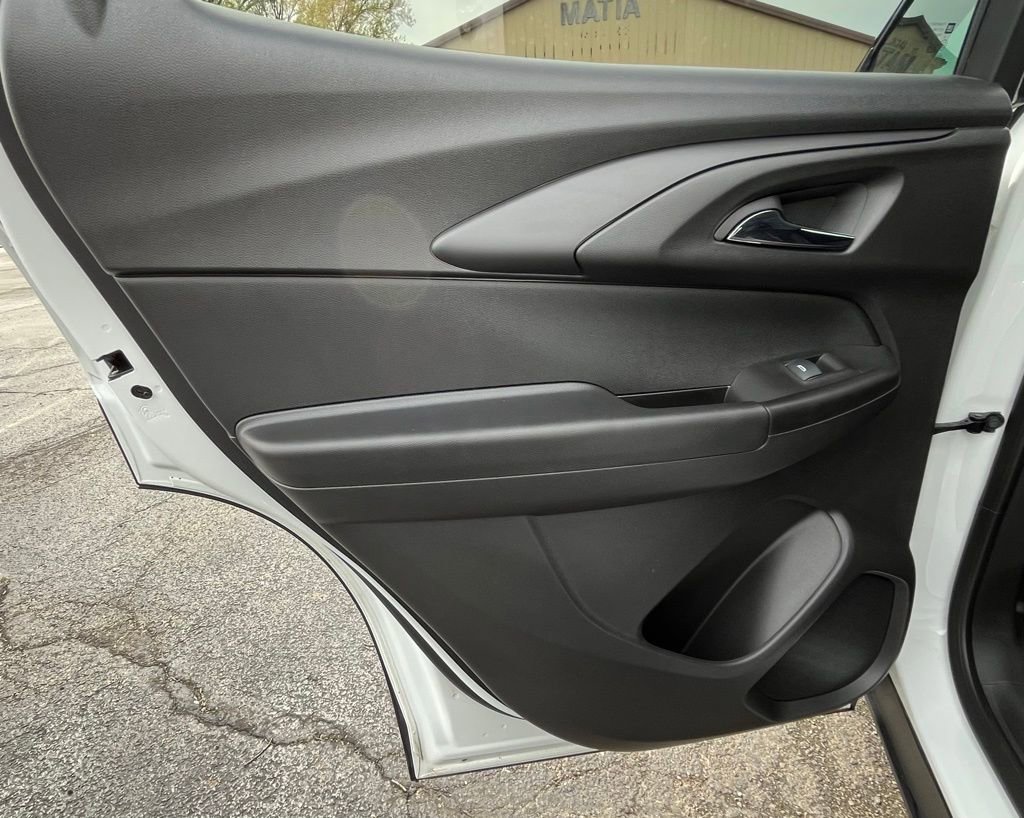 Certified 2023 Chevrolet TrailBlazer LT w/ Convenience Package AWD/4WD image 16