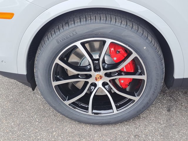 New 2026 Porsche Cayenne S AWD/4WD image 12