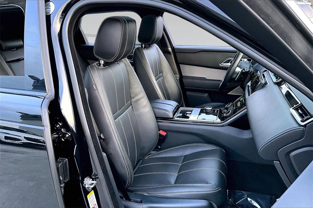 Used 2020 Land Rover Range Rover Velar R-Dynamic S image 27