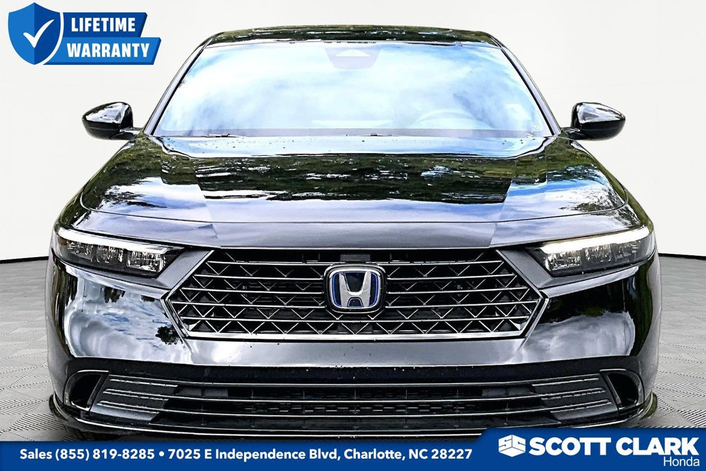 Used 2024 Honda Accord Sport image 2