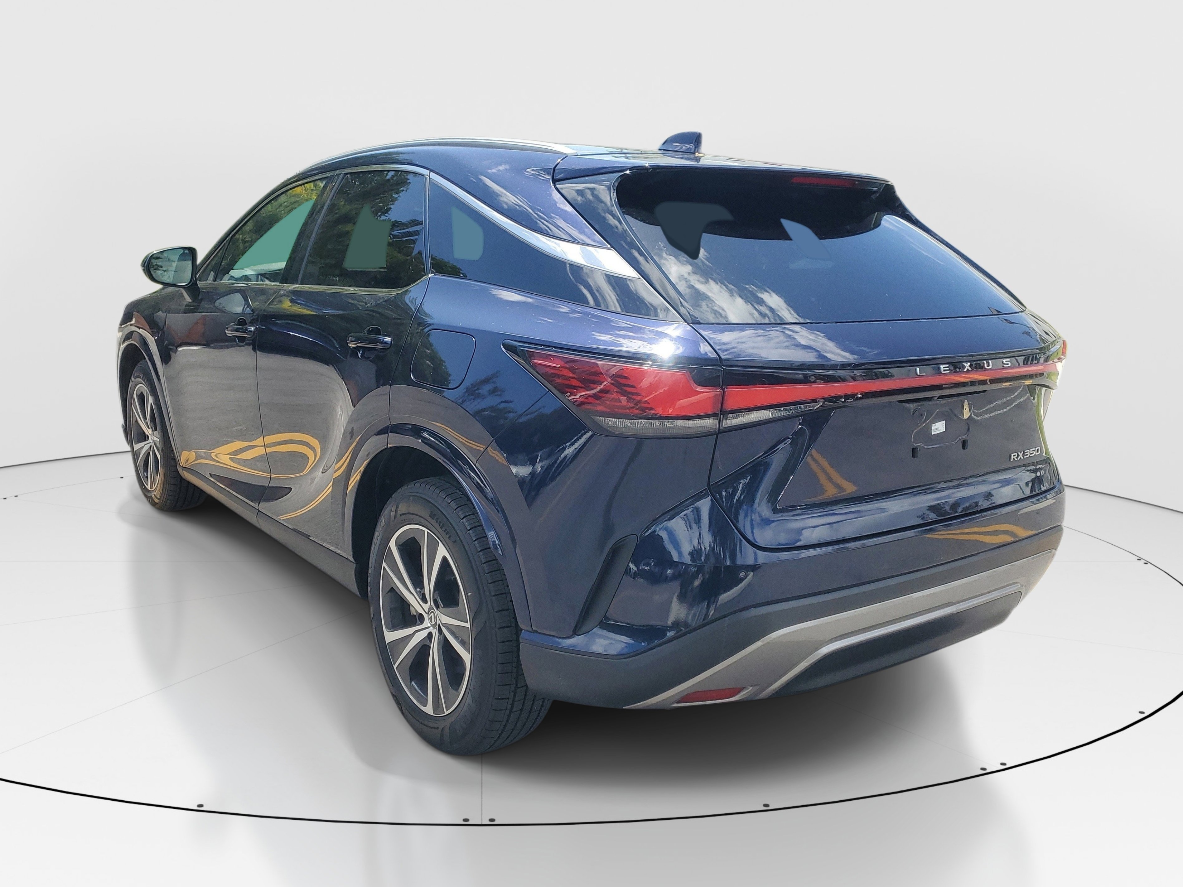 Used 2023 Lexus RX 350 Premium w/ Cold Area Package FWD image 5
