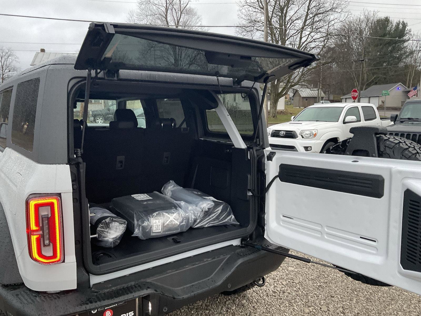 New 2025 Ford Bronco Badlands image 7