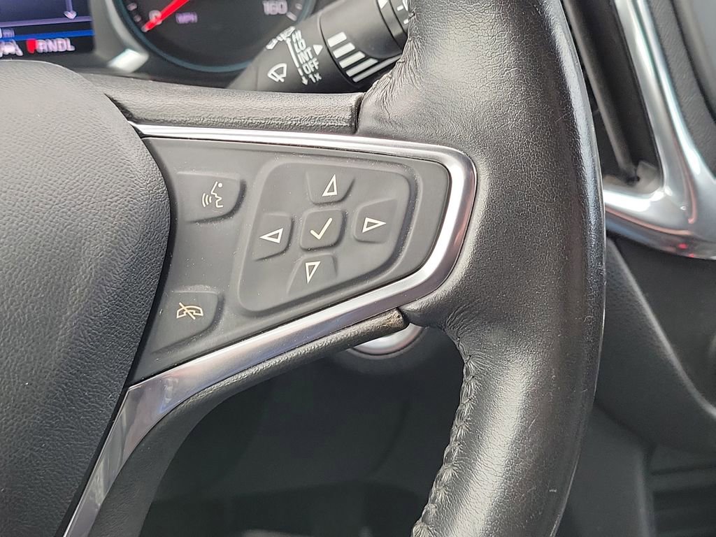 Used 2020 Chevrolet Equinox LT w/ Driver Convenience Package image 13