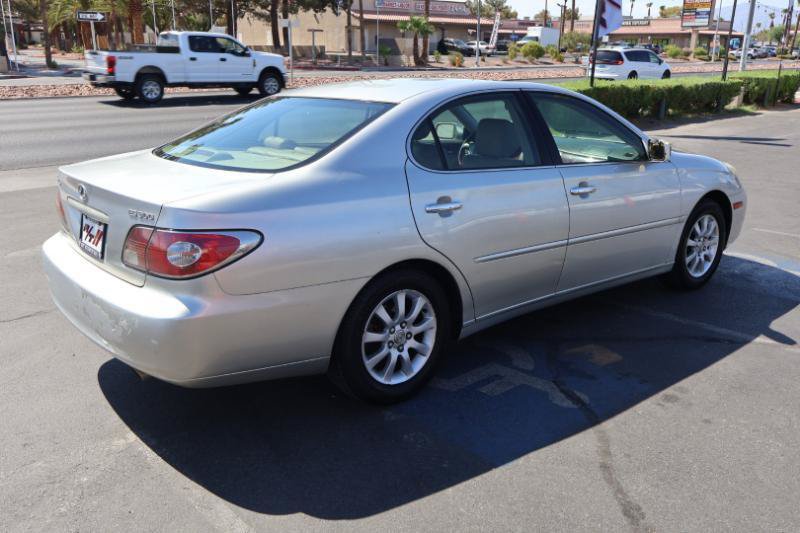 Used 2003 Lexus ES 330 FWD image 7