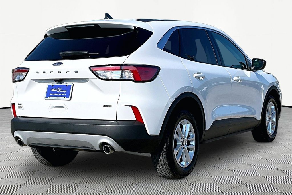 Certified 2022 Ford Escape SE FWD image 2