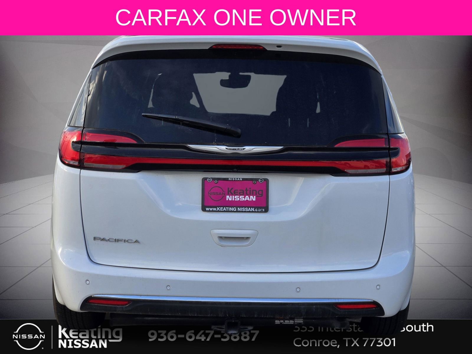 Used 2024 Chrysler Pacifica Touring image 4