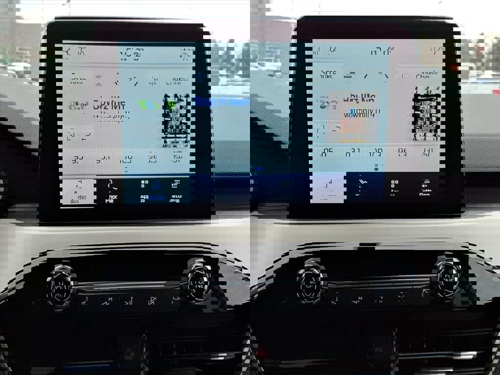 Used 2022 Ford Escape SE w/ Convenience Package image 16