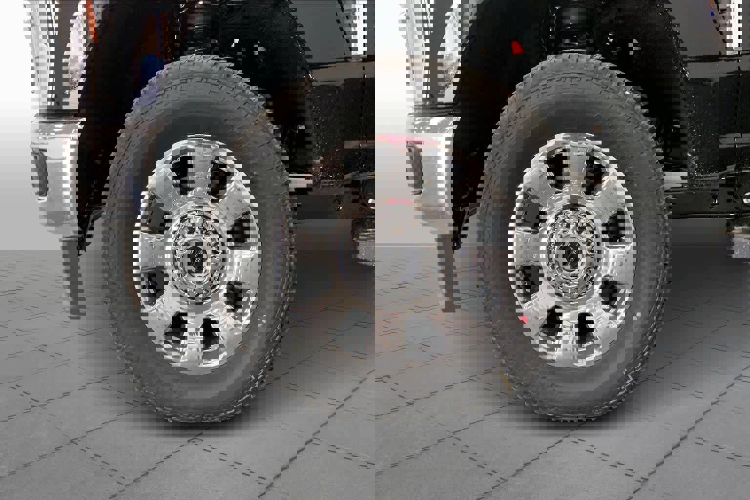 New 2026 Ford F250 Lariat w/ Chrome Package image 9