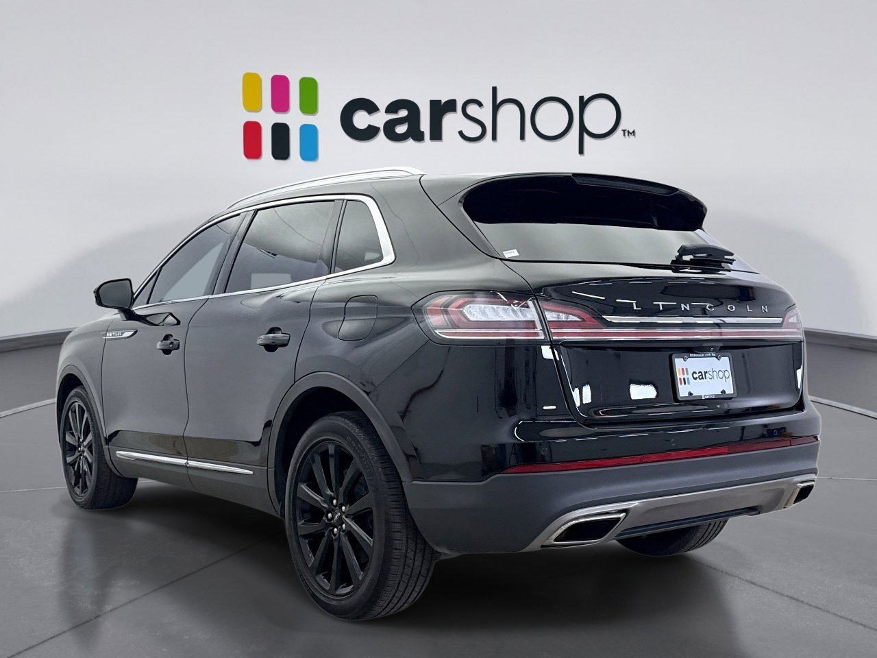 Used 2023 Lincoln Nautilus Reserve w/ Monochromatic Package AWD/4WD image 3