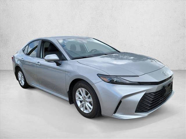 Used 2025 Toyota Camry LE w/ Convenience Package FWD image 3