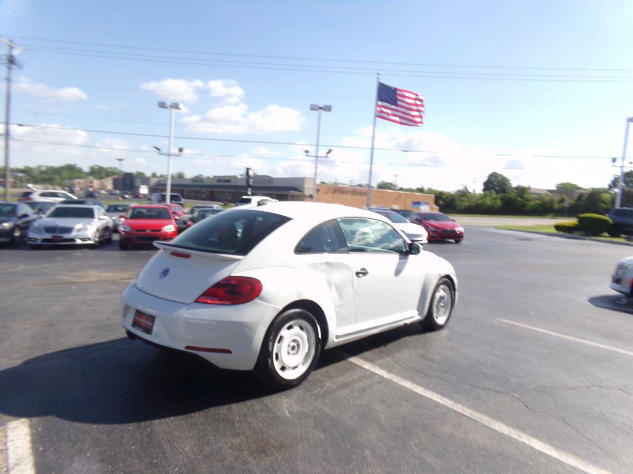 Used 2015 Volkswagen Beetle 1.8T Classic image 5