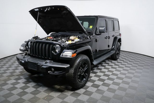 Used 2022 Jeep Wrangler Unlimited Sahara image 28
