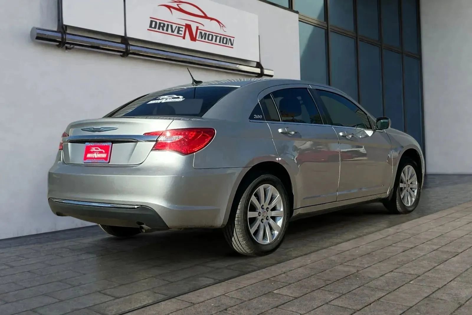 Used 2014 Chrysler 200 Touring image 4