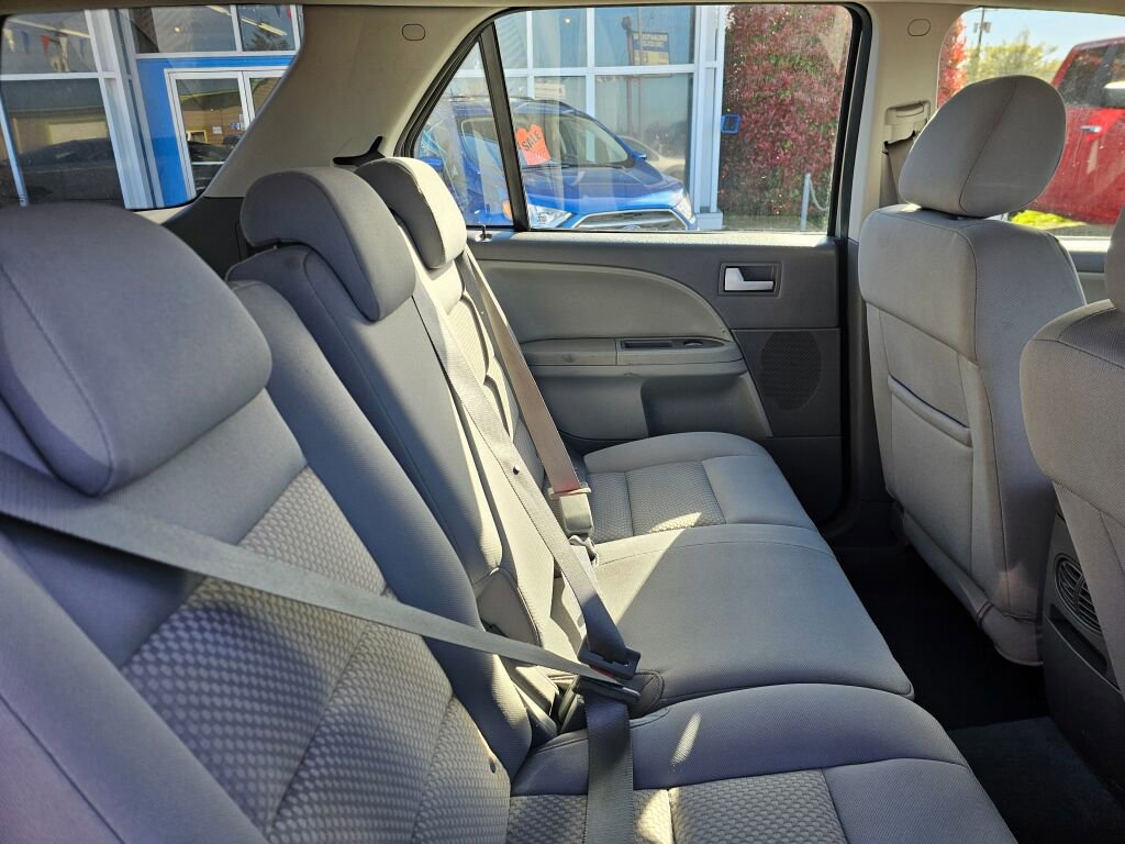 Used 2005 Ford Freestyle SE image 15