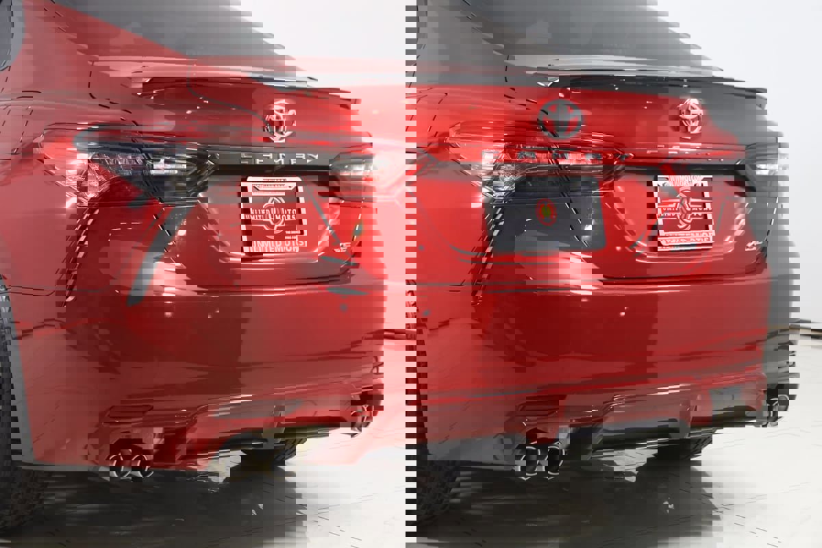 Used 2021 Toyota Camry XSE FWD image 23