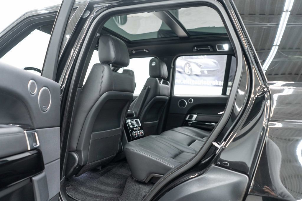 Used 2017 Land Rover Range Rover HSE image 33