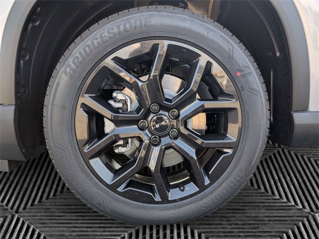 New 2025 Honda Pilot Touring image 9