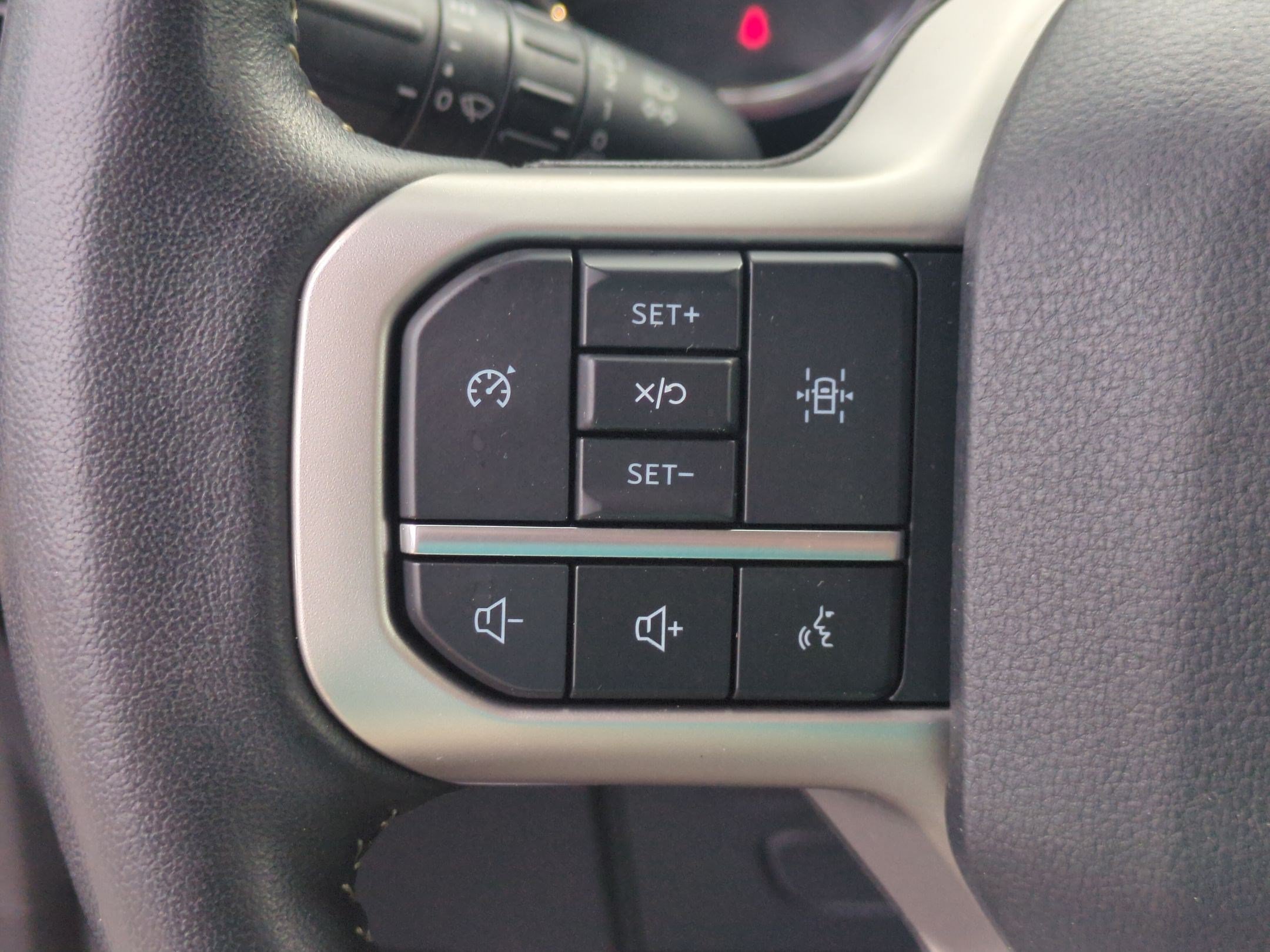 Used 2023 Ford Expedition XLT RWD image 18
