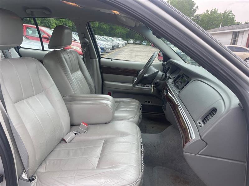 Used 2003 Mercury Grand Marquis LSE RWD image 12