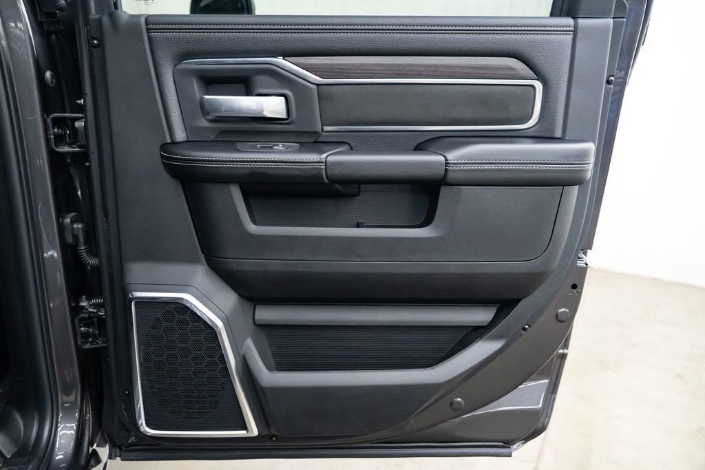 New 2026 RAM 2500 Laramie w/ Night Edition image 31