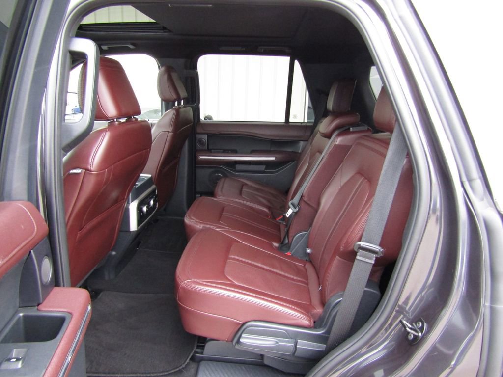 Used 2024 Ford Expedition Limited image 38