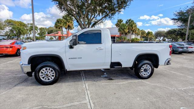 Used 2022 Chevrolet Silverado 2500 LT w/ Convenience Package RWD image 3