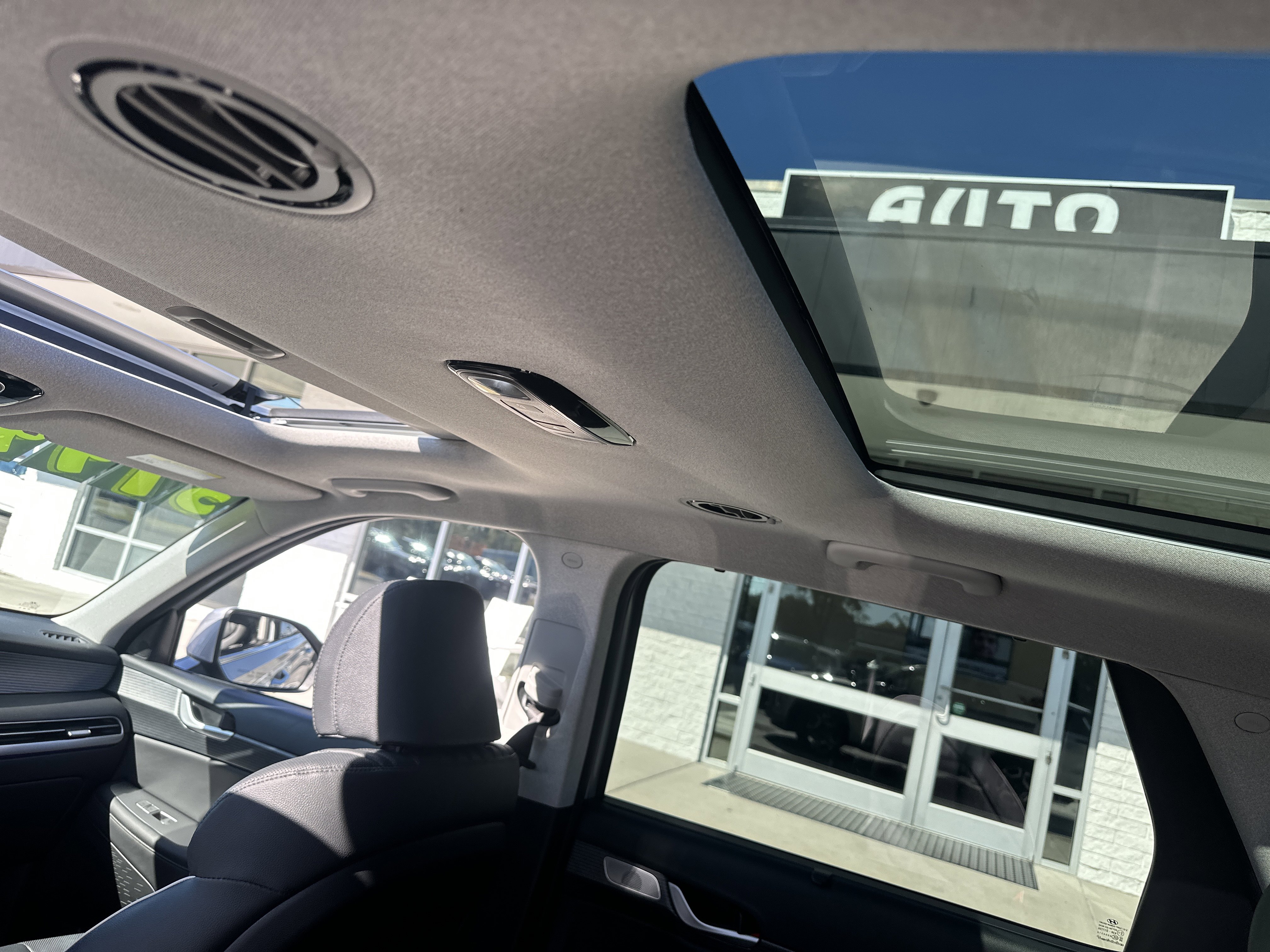 Used 2025 Hyundai Palisade Limited image 11