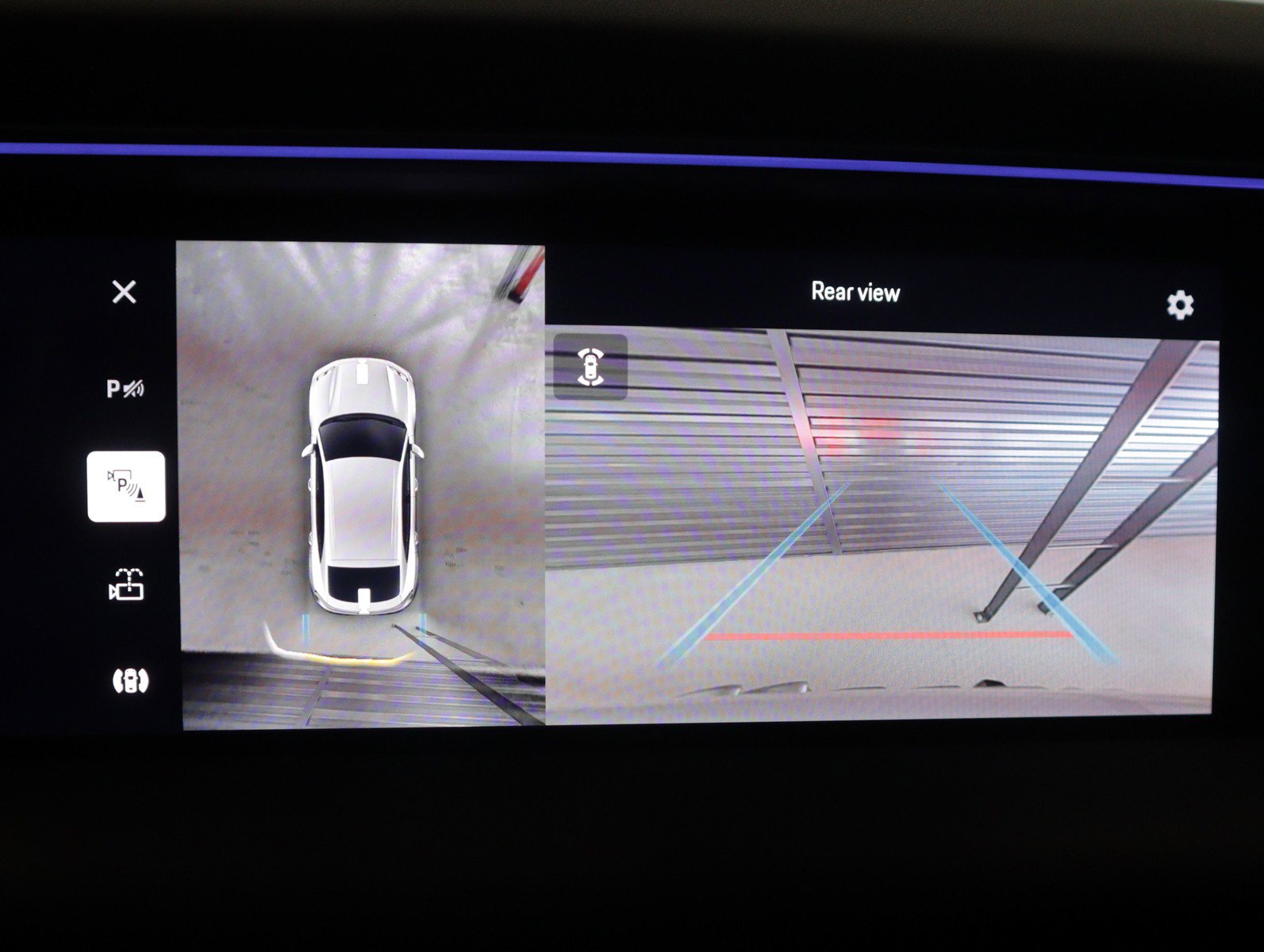 Used 2025 Porsche Macan Electric image 17