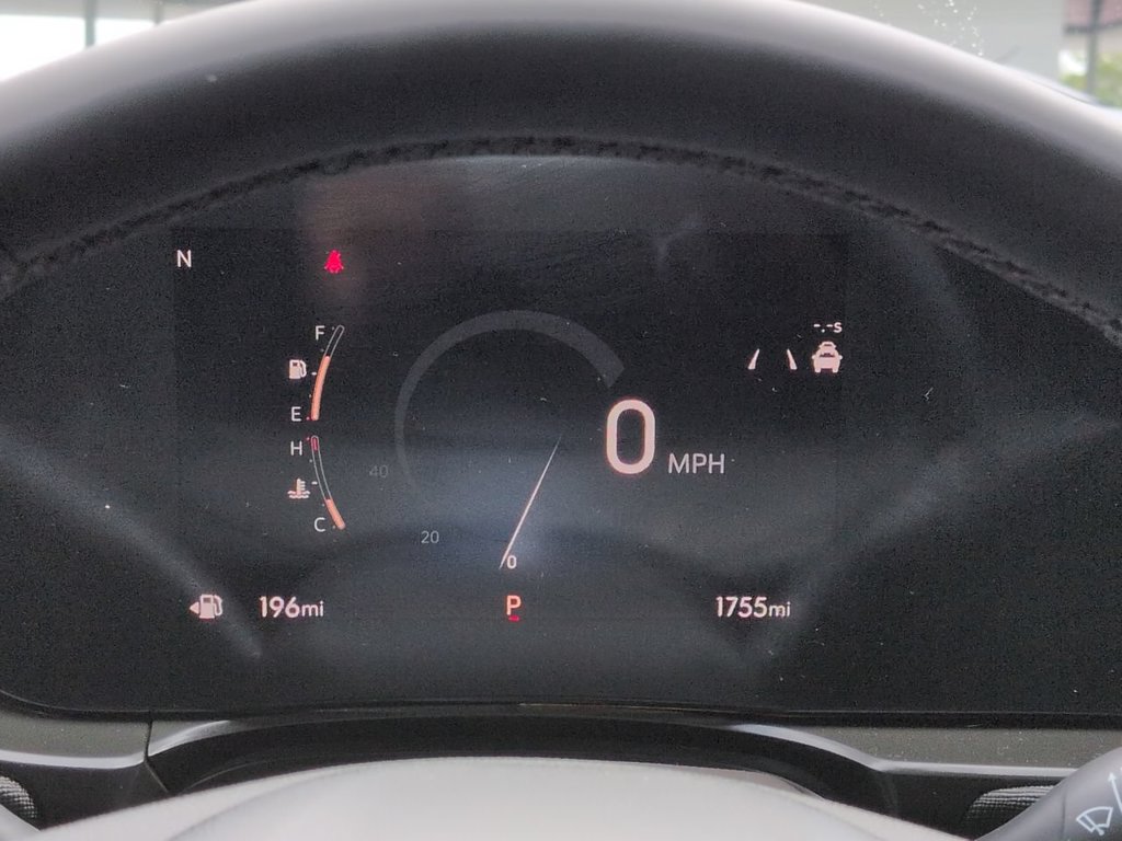 Used 2025 Buick Envista Sport Touring w/ Experience Buick Package FWD image 27