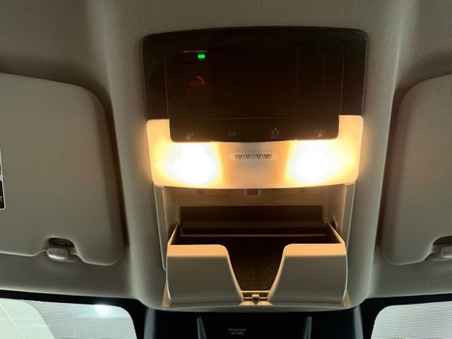 Used 2022 Nissan Rogue SV image 18