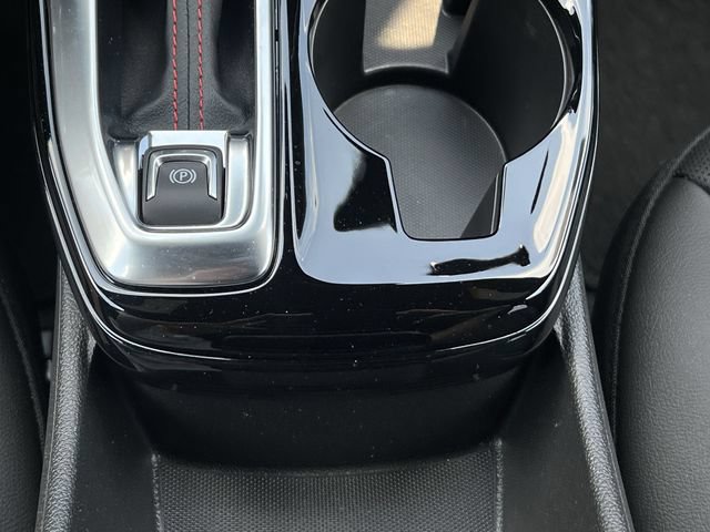 Used 2025 Chevrolet Trax RS w/ Driver Confidence Package FWD image 22