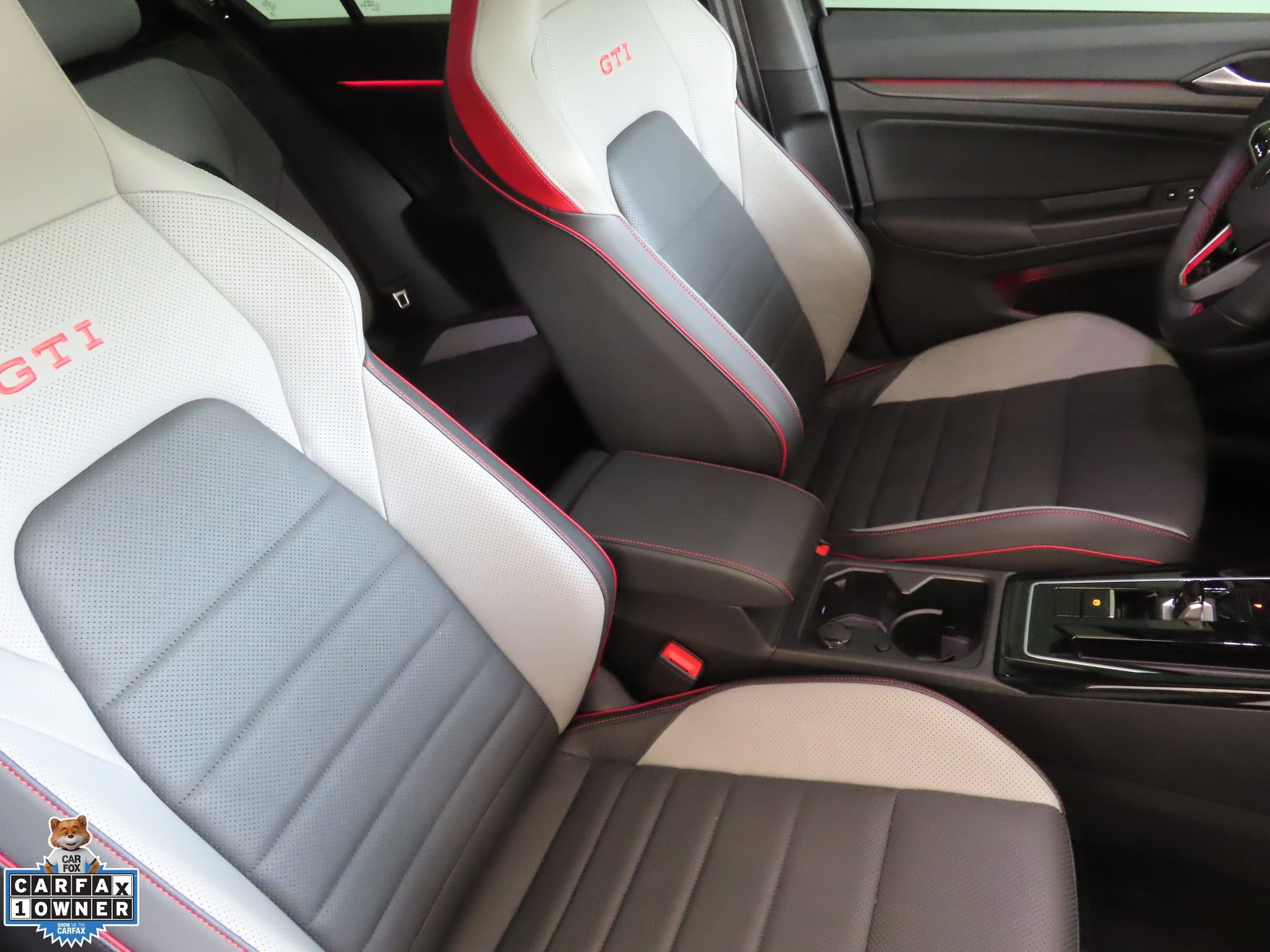Used 2024 Volkswagen GTI Autobahn FWD image 28