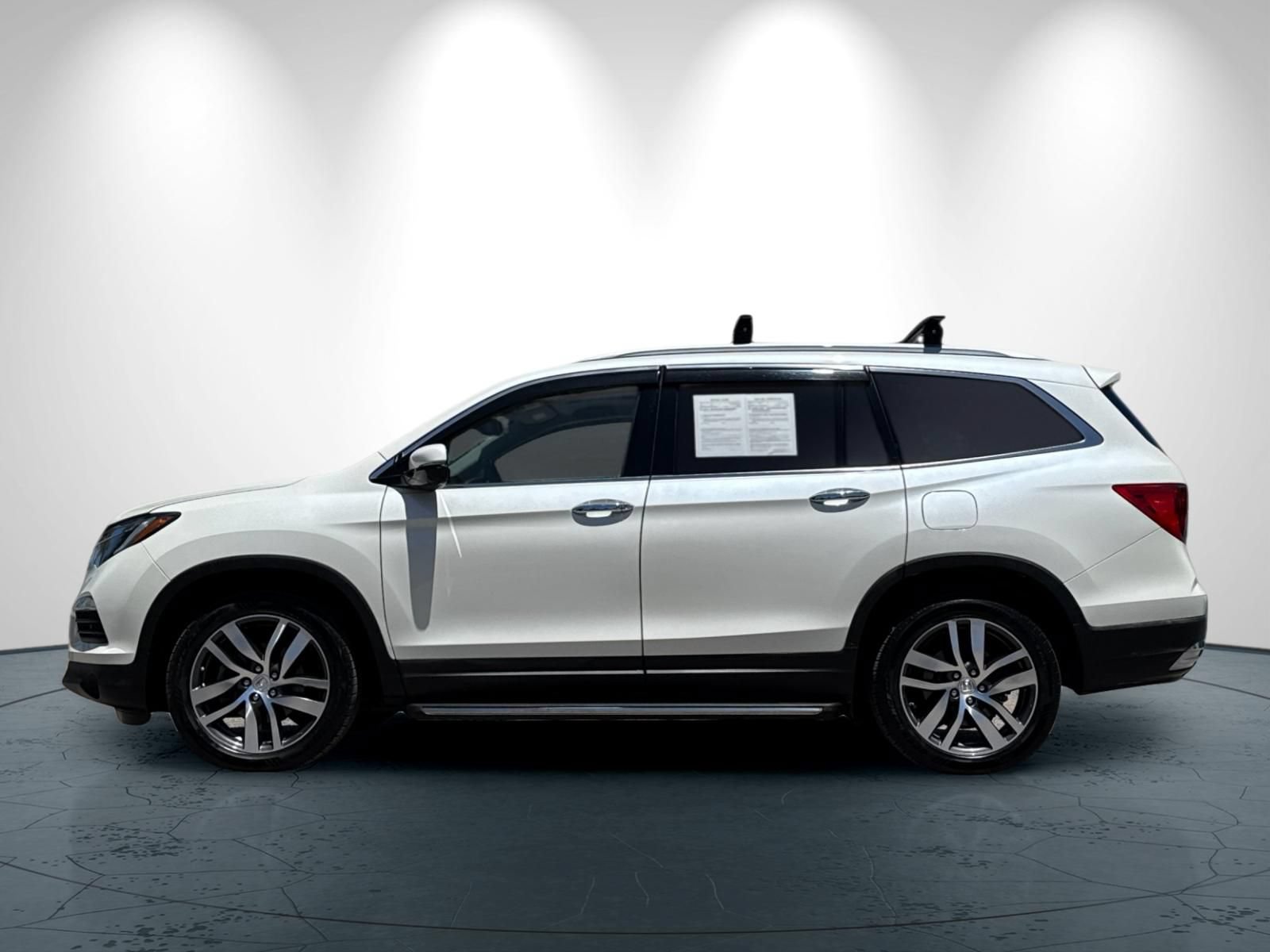 Used 2017 Honda Pilot Elite image 7