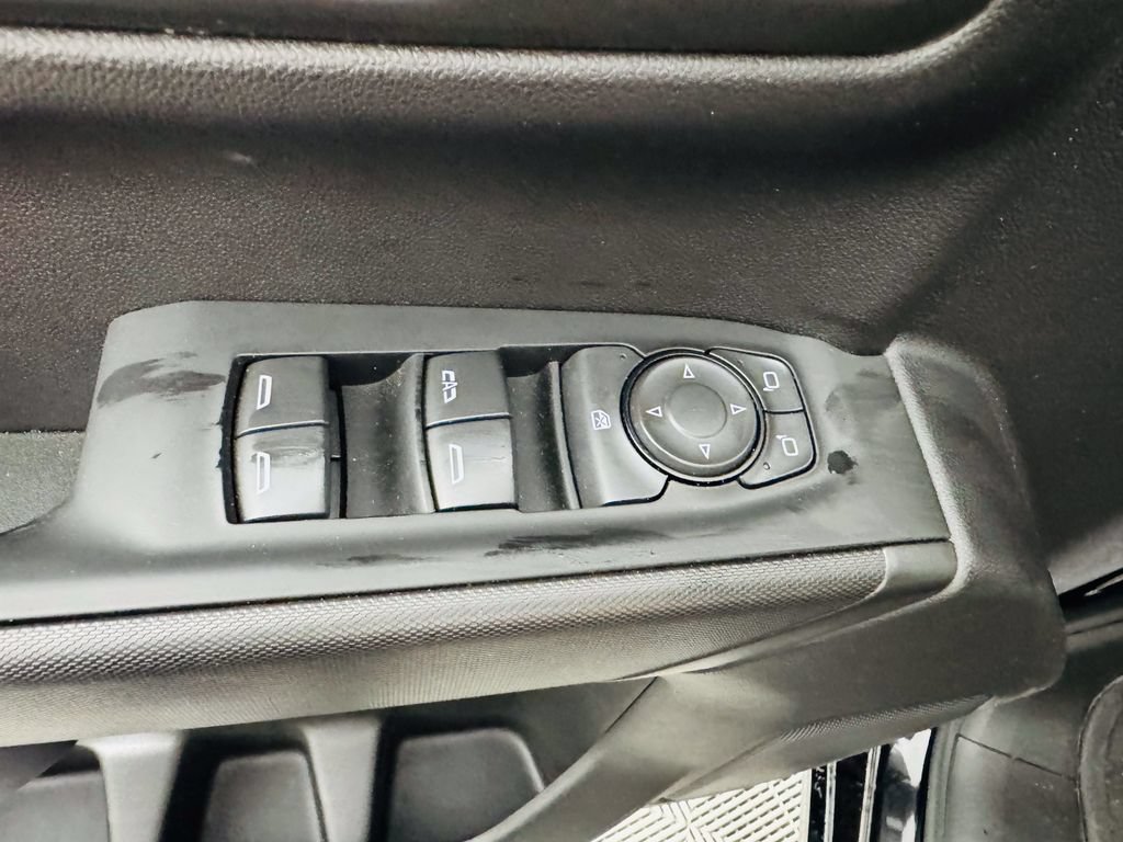 Used 2026 Chevrolet Silverado 1500 Custom RWD image 7