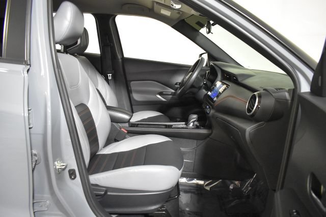 Used 2021 Nissan Kicks SR w/ SR Premium Package FWD image 34