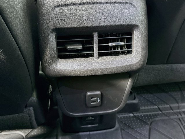 Used 2024 Chevrolet Equinox RS w/ RS Leather Package AWD/4WD image 27