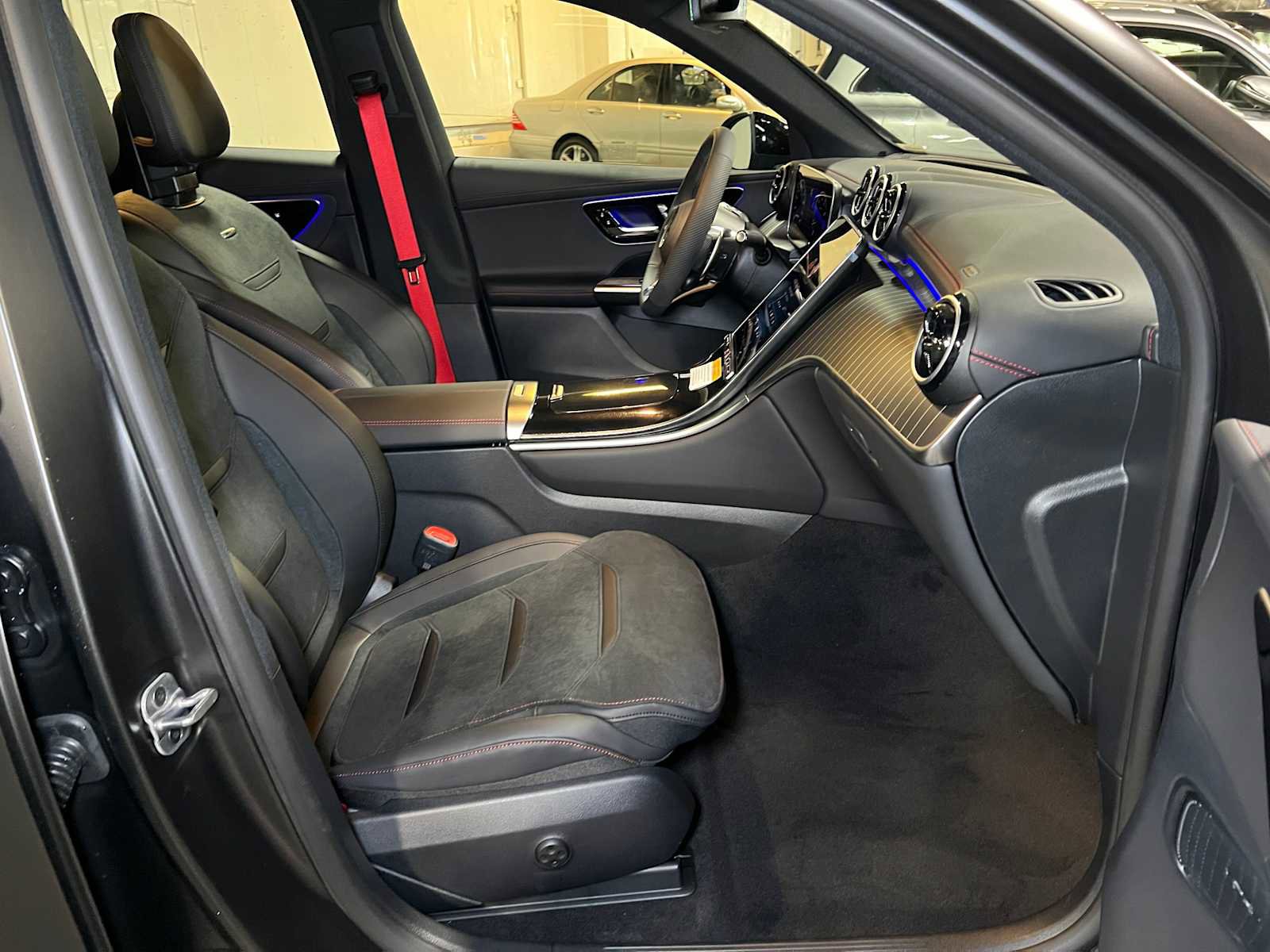 New 2026 Mercedes-Benz GLC 43 AMG 4MATIC image 11